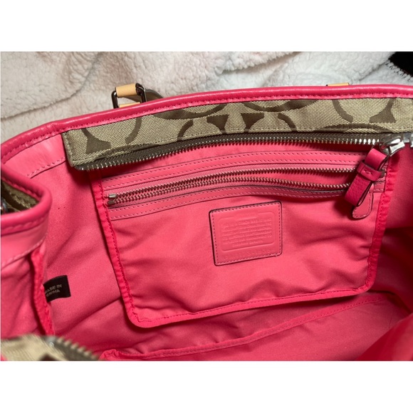 Pre-owned Coach - Hamptons Weekend Signature Color Block Medium Tote Set - Picture 10 of 16